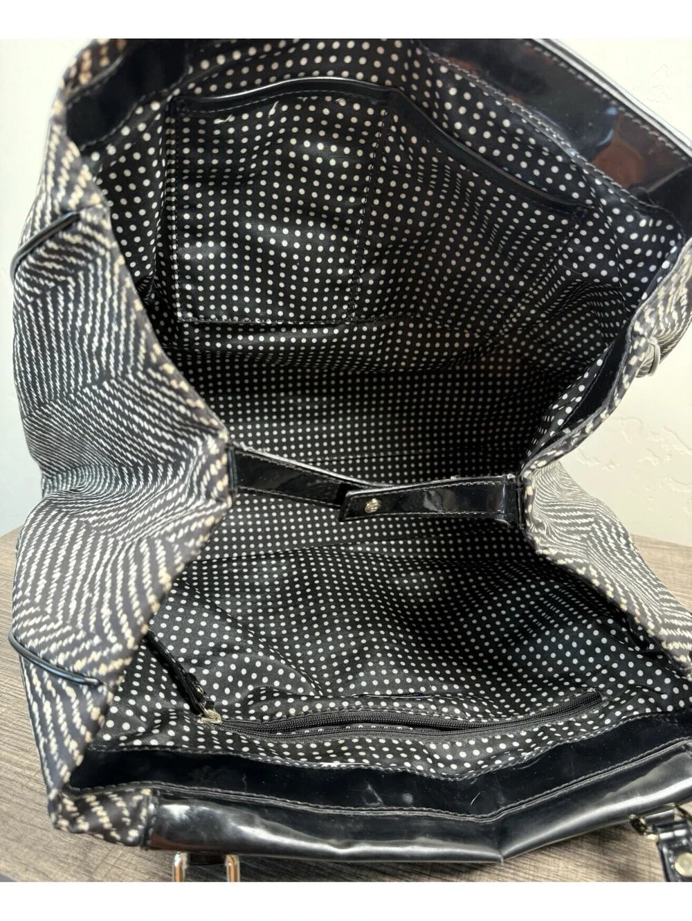 Kate Spade New York Black White Anisha Tote Patent Leather Nylon Chevron Handbag